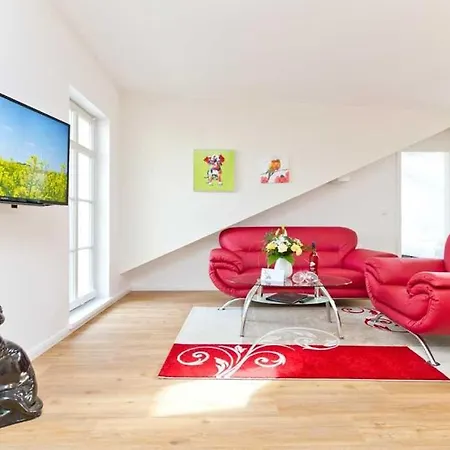 Willa Livia Whg 04 *